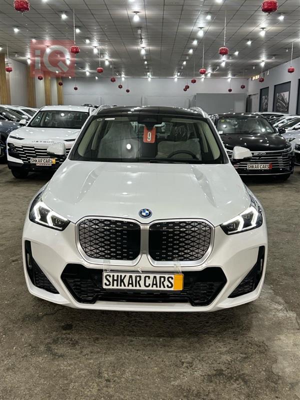 بی ئێم دەبڵیو iX1 2025  بۆ فرۆشتن لە عێراق - سلێمانی